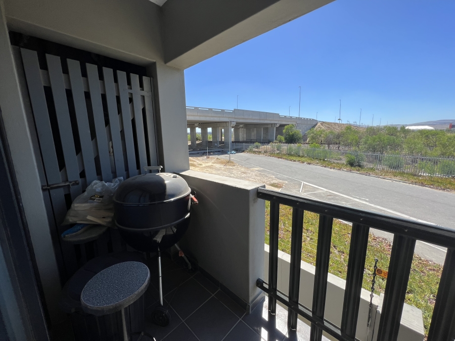 2 Bedroom Property for Sale in Parklands East Western Cape